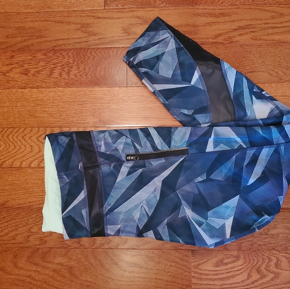 Lululemon inspire tights - Picture 4 of 7